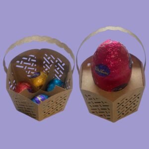 Small Easter baskets with eggs